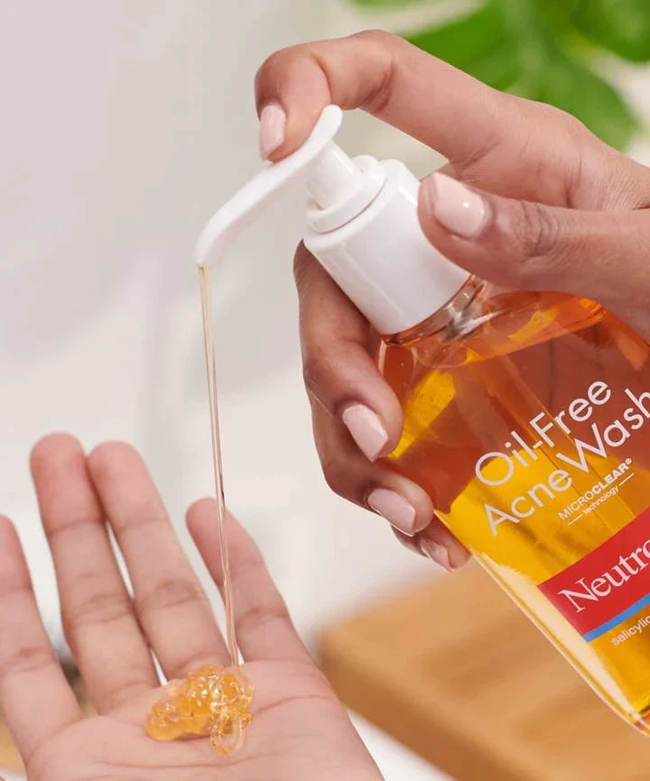 Neutrogena Oil Free Acne Wash – 269ml - الصورة 2