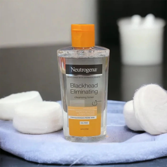 ⁦NEUTROGENA Blackhead Eliminating Cleansing Toner - 200ml⁩ - الصورة ⁦4⁩