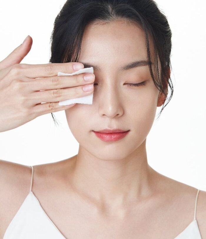 ⁦ACM Sebionex Micellar Wash and Make-up Remover for Face and Eyes 250 ml⁩ - الصورة ⁦4⁩