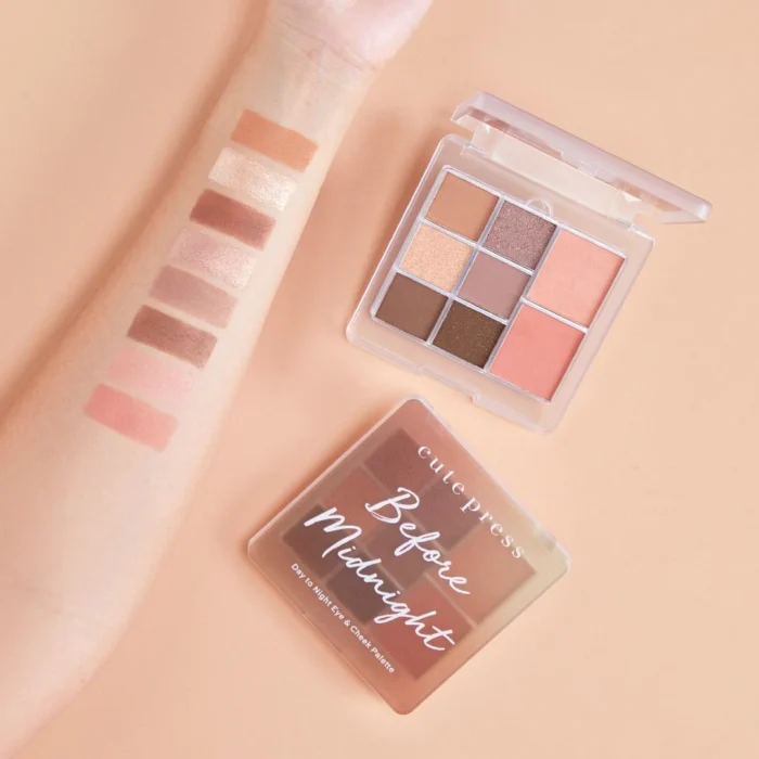 ⁦Cute Press Day to Night Eyeshadow and Cheek Palette⁩ - الصورة ⁦2⁩