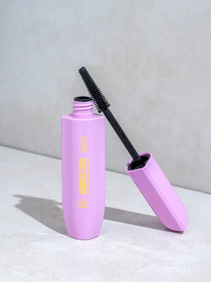 Show off your look with 24-hour volumizing mascara