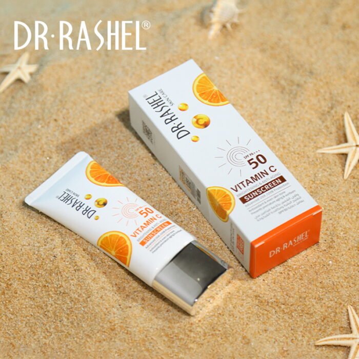 ⁦Vitamin C Brightening & Anti-Aging Sunscreen SPF 50⁩ - الصورة ⁦2⁩