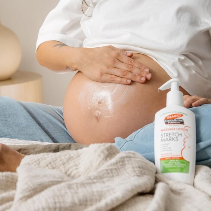 ⁦Palmer's Cocoa Butter Formula Massage Lotion for Stretch Marks 250ml⁩ - الصورة ⁦2⁩