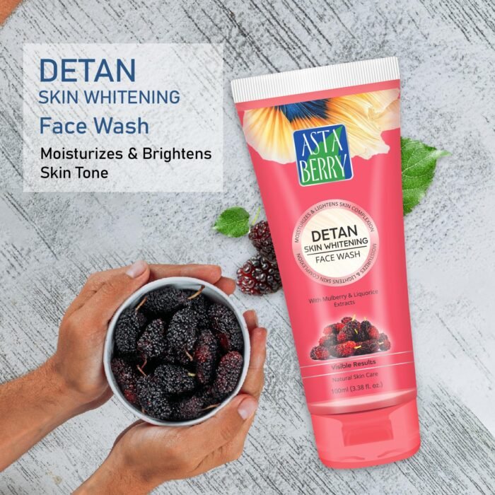 ⁦ASTABERRY Detan Skin Whitening Face Wash (100 ml)⁩ - الصورة ⁦3⁩