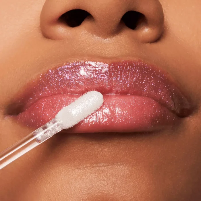 ESSENCE - Meta Glow Multi - Reflective Lipgloss