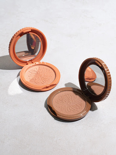 pastel spring blush on